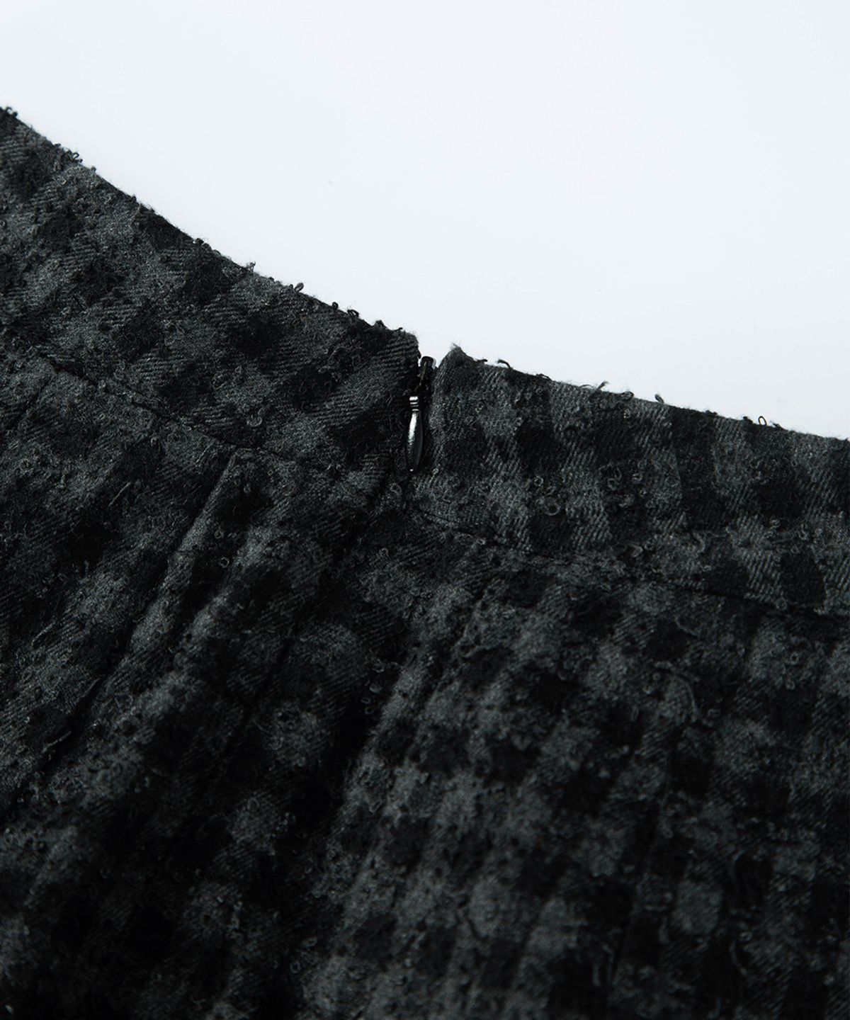 애즈온(ASON) CHECK FOND PLEATED MIDI SKIRT / CHARCOAL