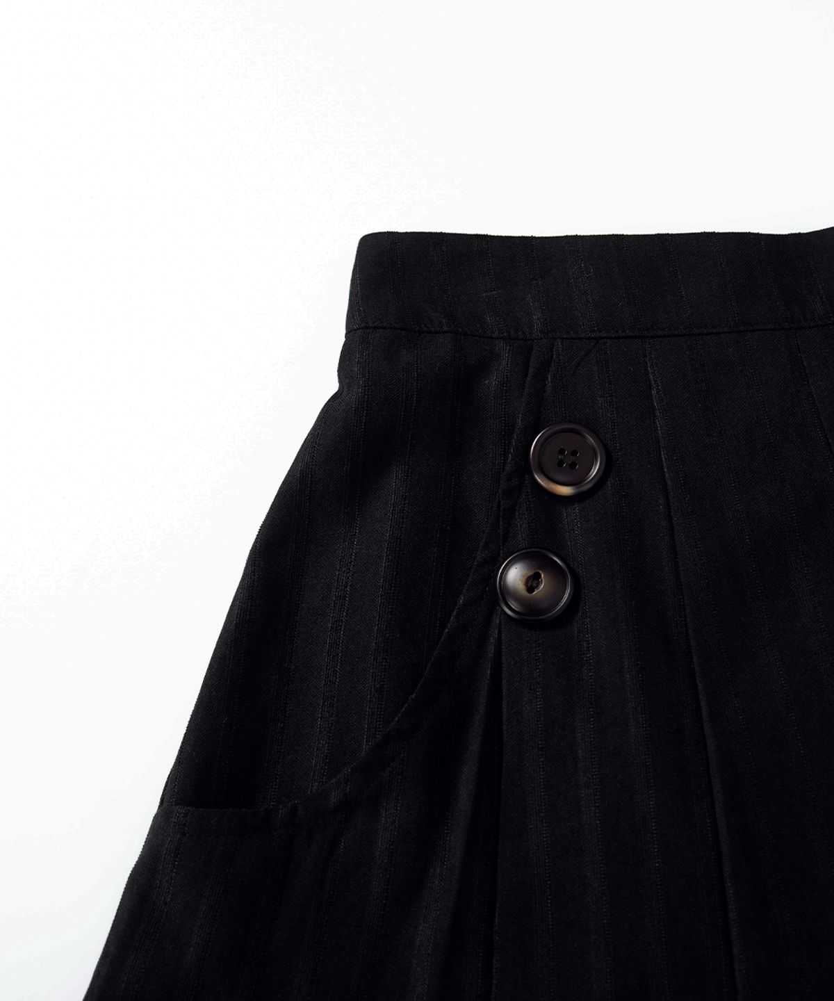애즈온(ASON) STRIPE FOND PLEATED MIDI SKIRT / BLACK