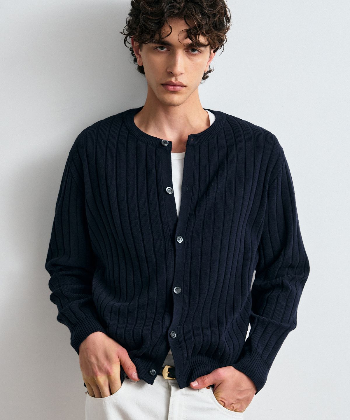 블레이어(BLAYER) 세인트 크롭 리브드 라운드 가디건 [NAVY]