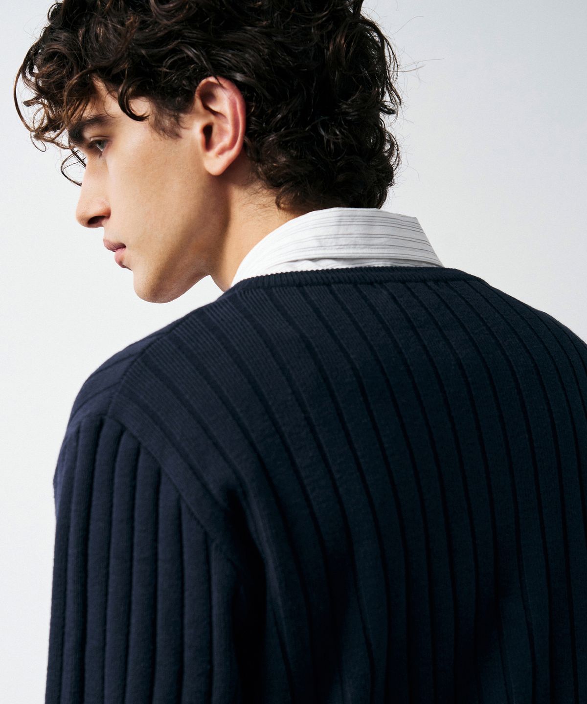 블레이어(BLAYER) 세인트 크롭 리브드 라운드 가디건 [NAVY]