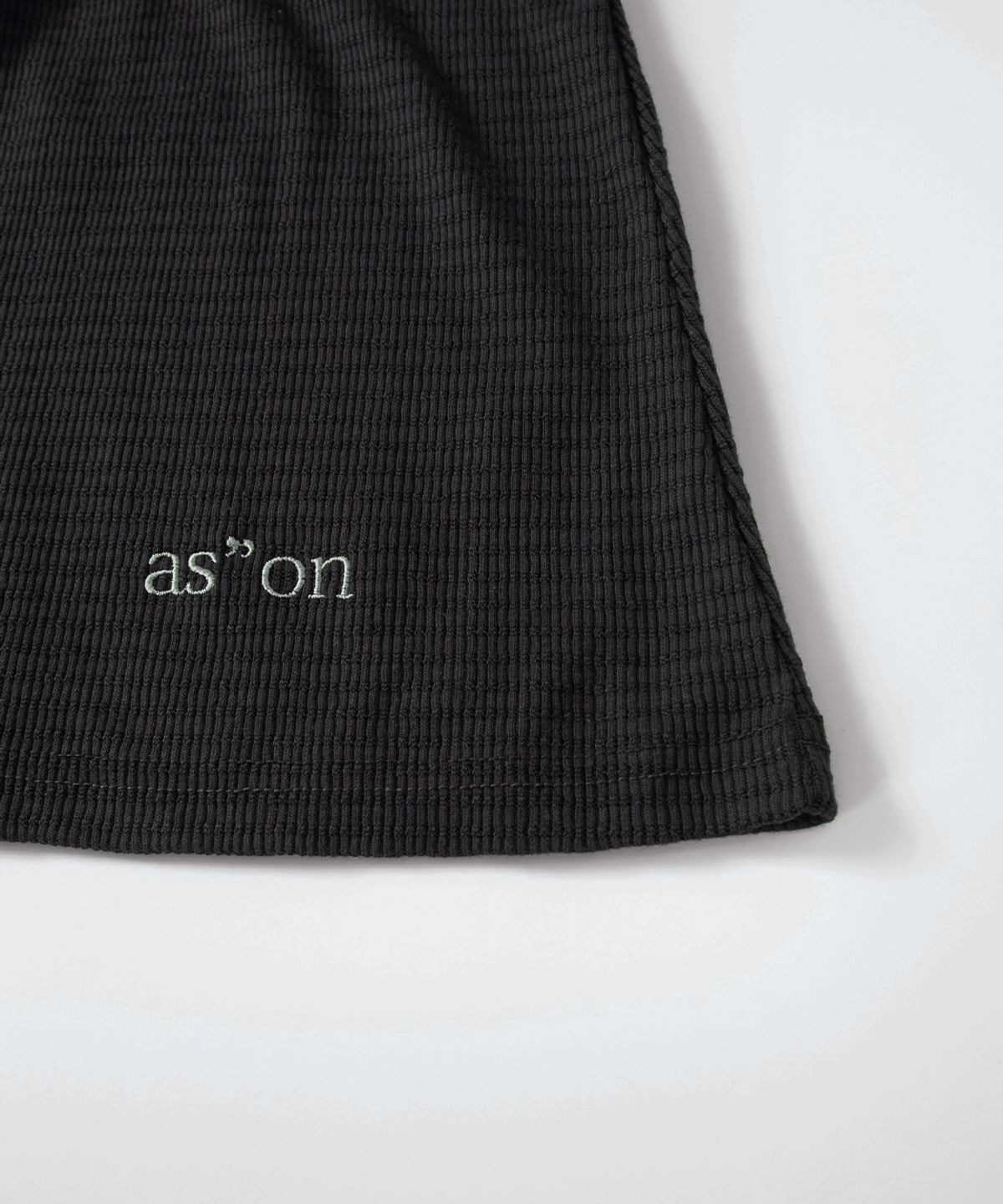 애즈온(ASON) FLAIR LACE SLEEVELESS / CHARCOAL