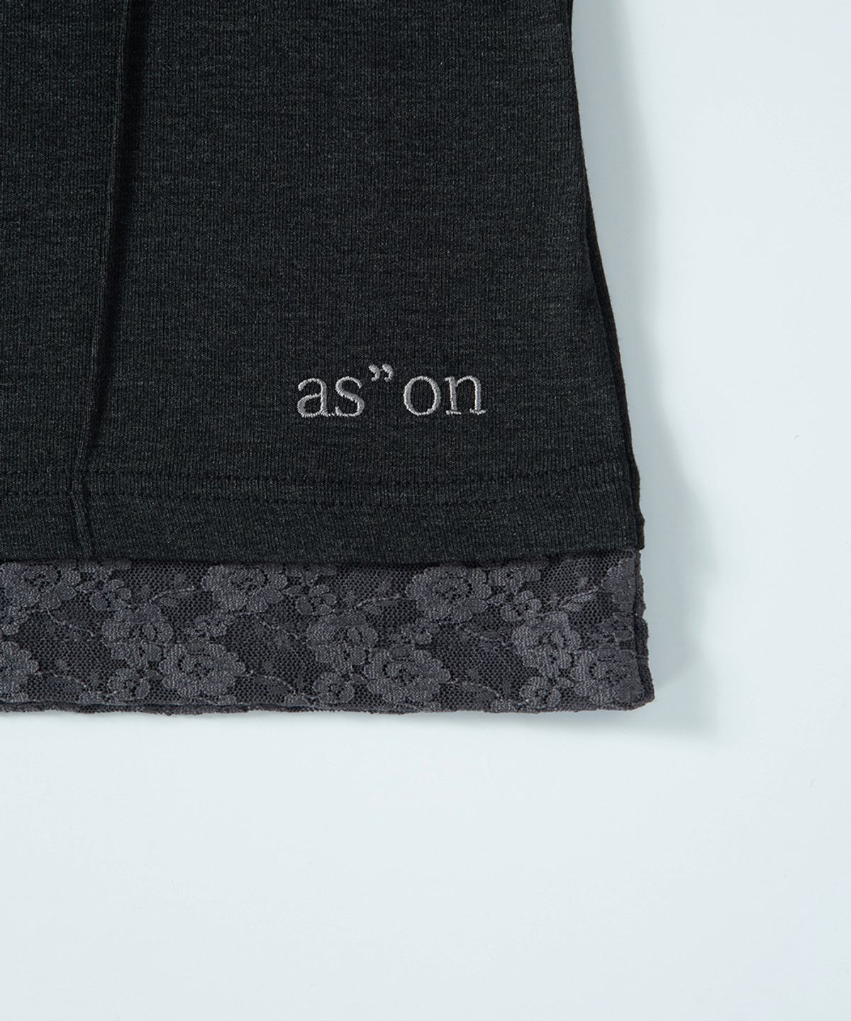 애즈온(ASON) PEONY LACE LAYERED SLEEVELESS / CHARCOAL