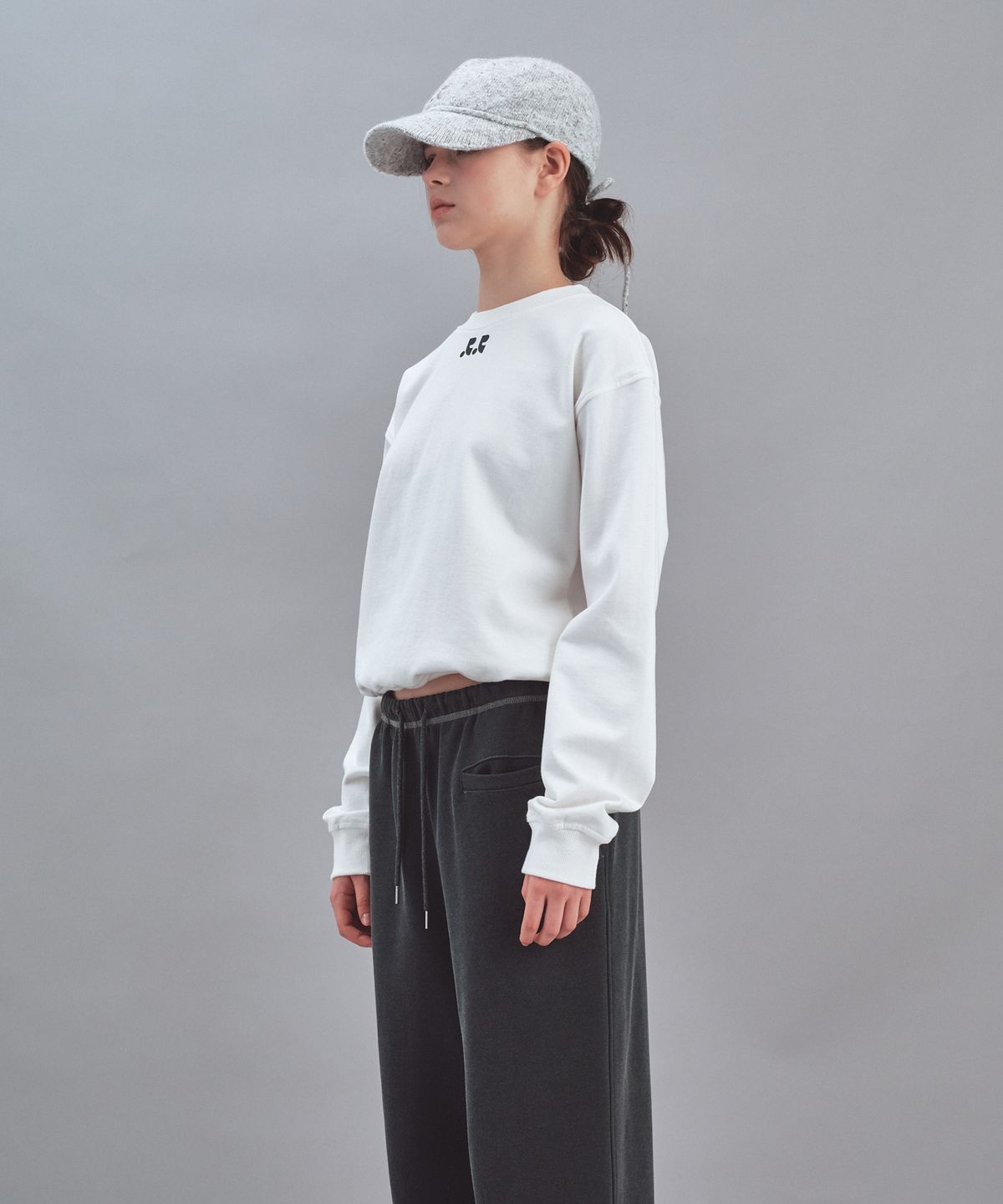 레스트앤레크레이션(REST&RECREATION) DOUBLE LOGO SWEATSHIRT - WHITE