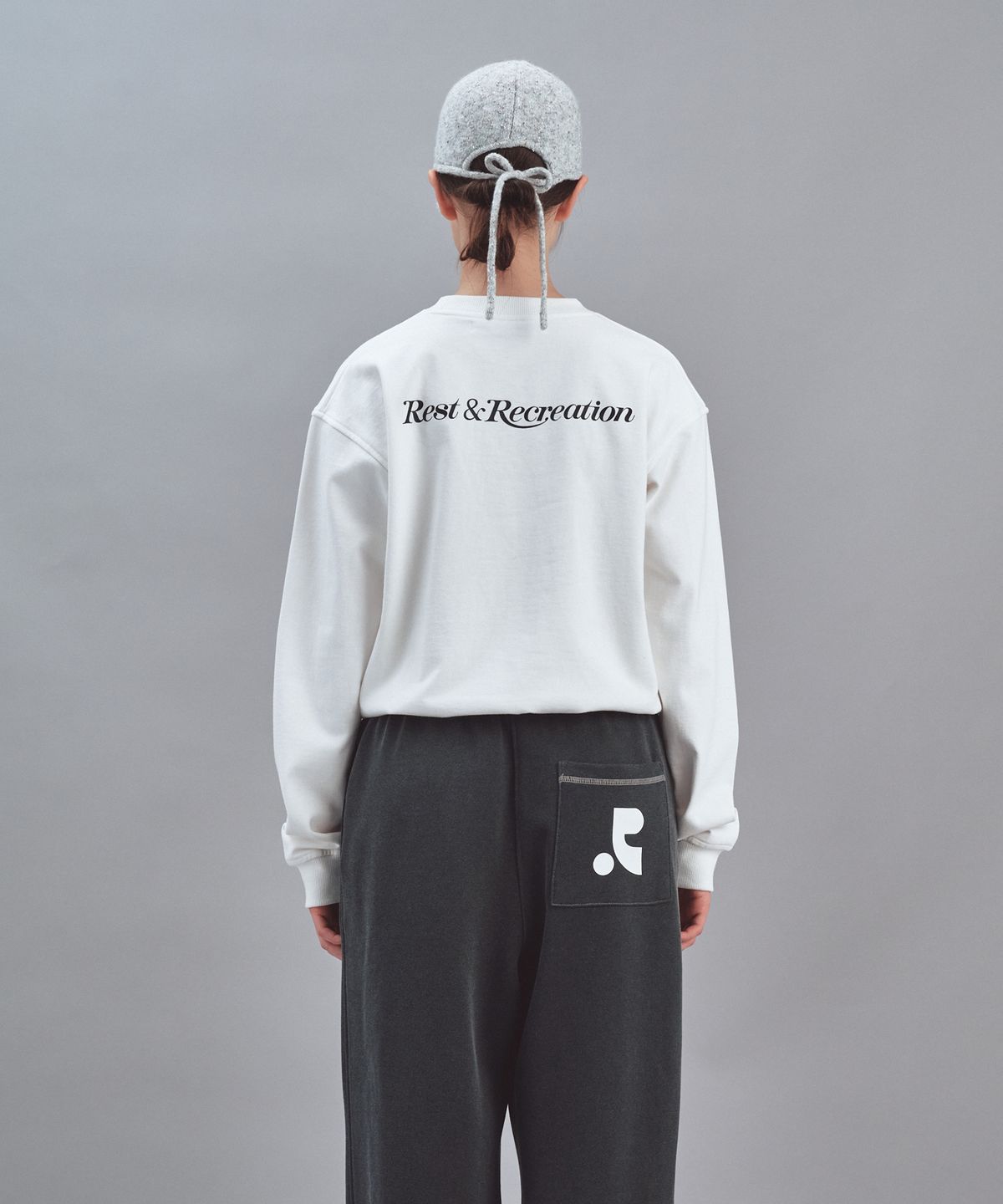레스트앤레크레이션(REST&RECREATION) DOUBLE LOGO SWEATSHIRT - WHITE