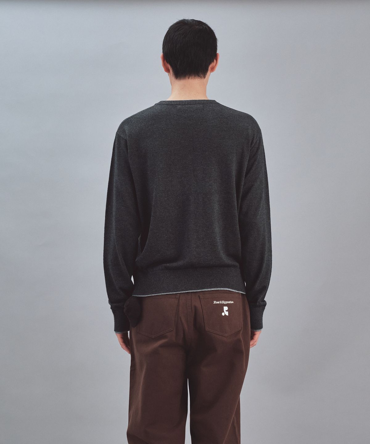 레스트앤레크레이션(REST&RECREATION) LAYERED V-NECK WOOL KNIT - CHARCOAL