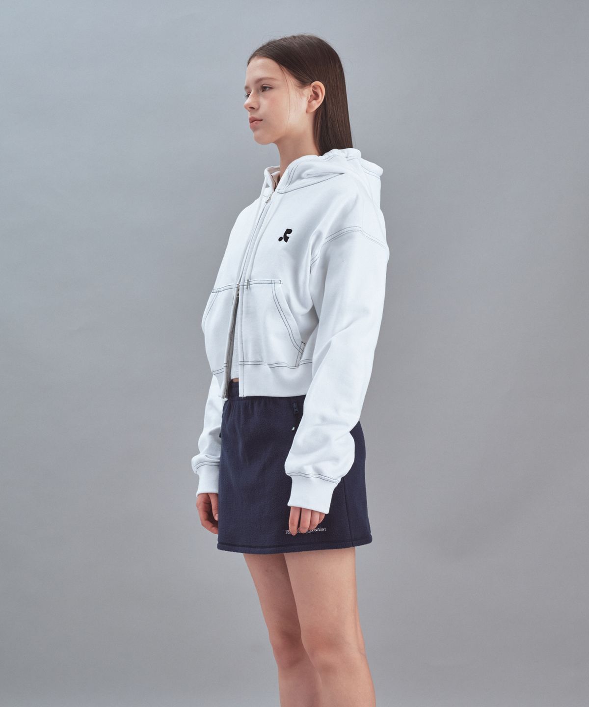 레스트앤레크레이션(REST&RECREATION) STITCH CROPPED HOOD ZIP-UP - WHITE