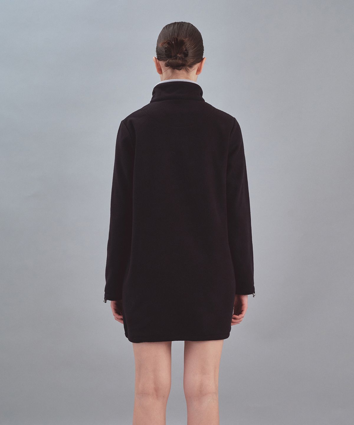 레스트앤레크레이션(REST&RECREATION) FLEECE HALF ZIP-UP DRESS - BLACK
