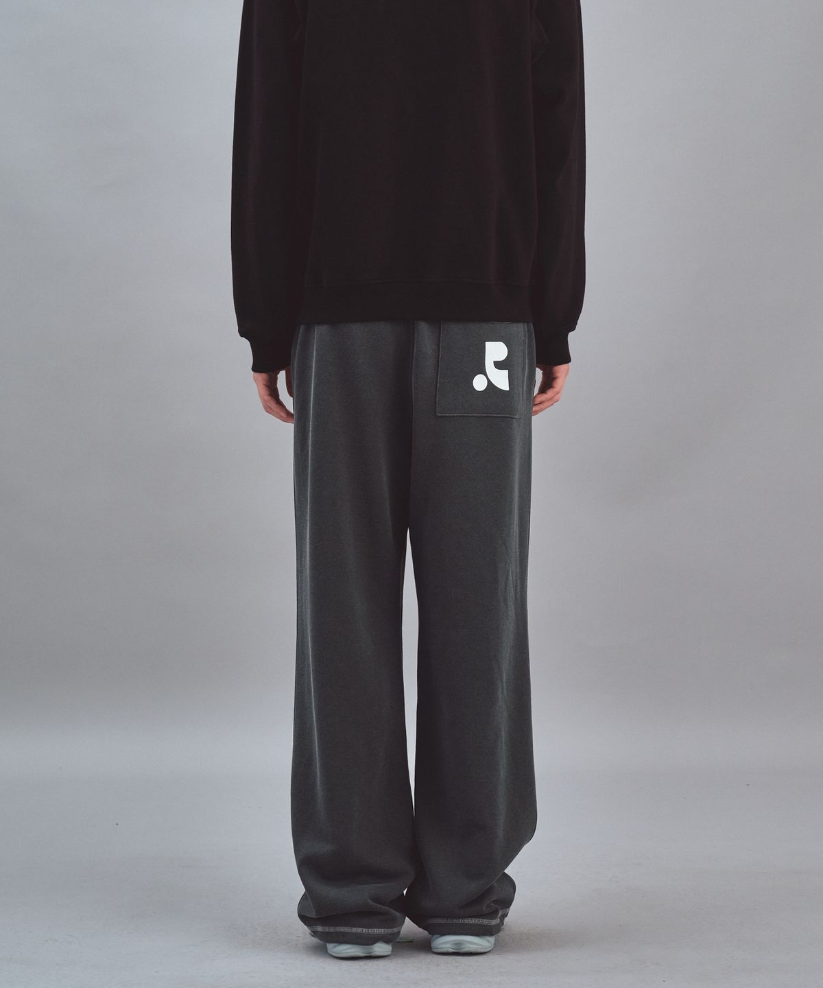 레스트앤레크레이션(REST&RECREATION) PIGMENT JOGGER PANTS - CHARCOAL