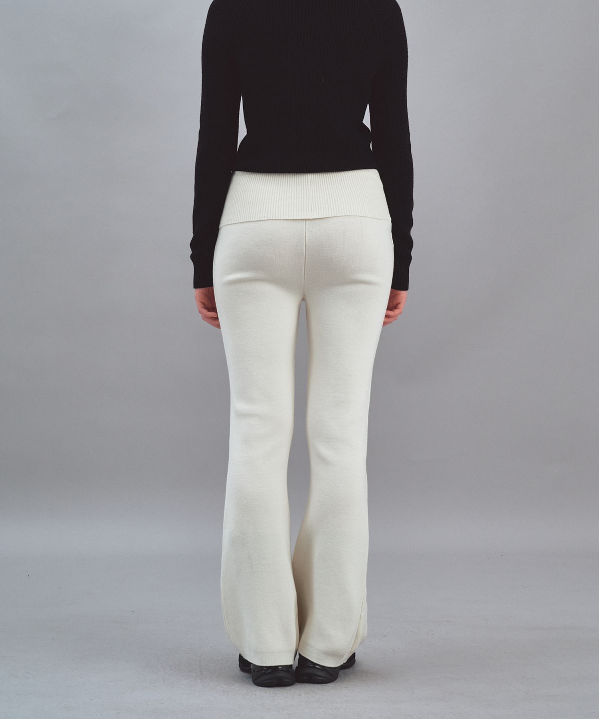 레스트앤레크레이션(REST&RECREATION) KNIT FLARE PANTS - IVORY