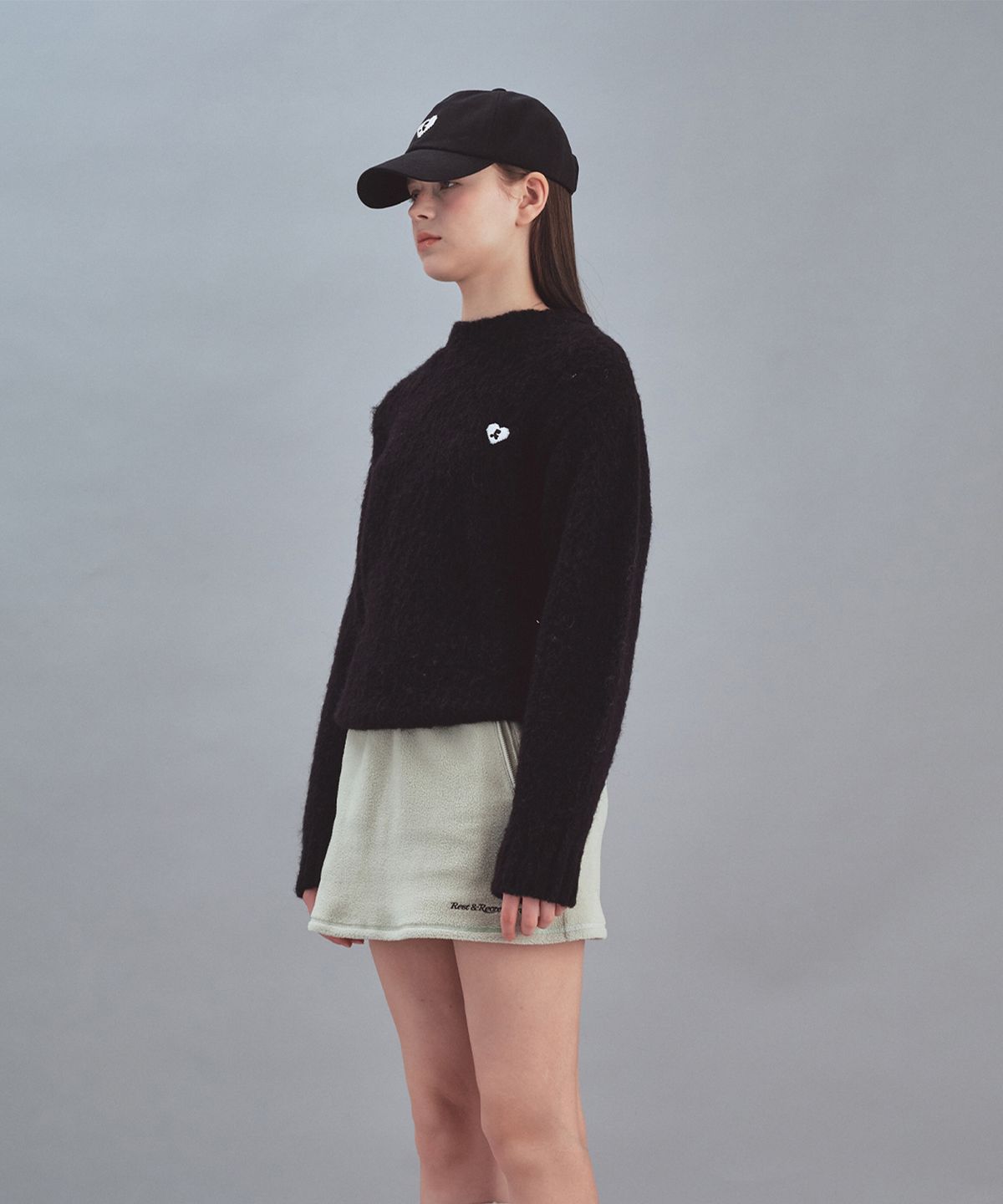 레스트앤레크레이션(REST&RECREATION) HEART LOGO BALL CAP - BLACK