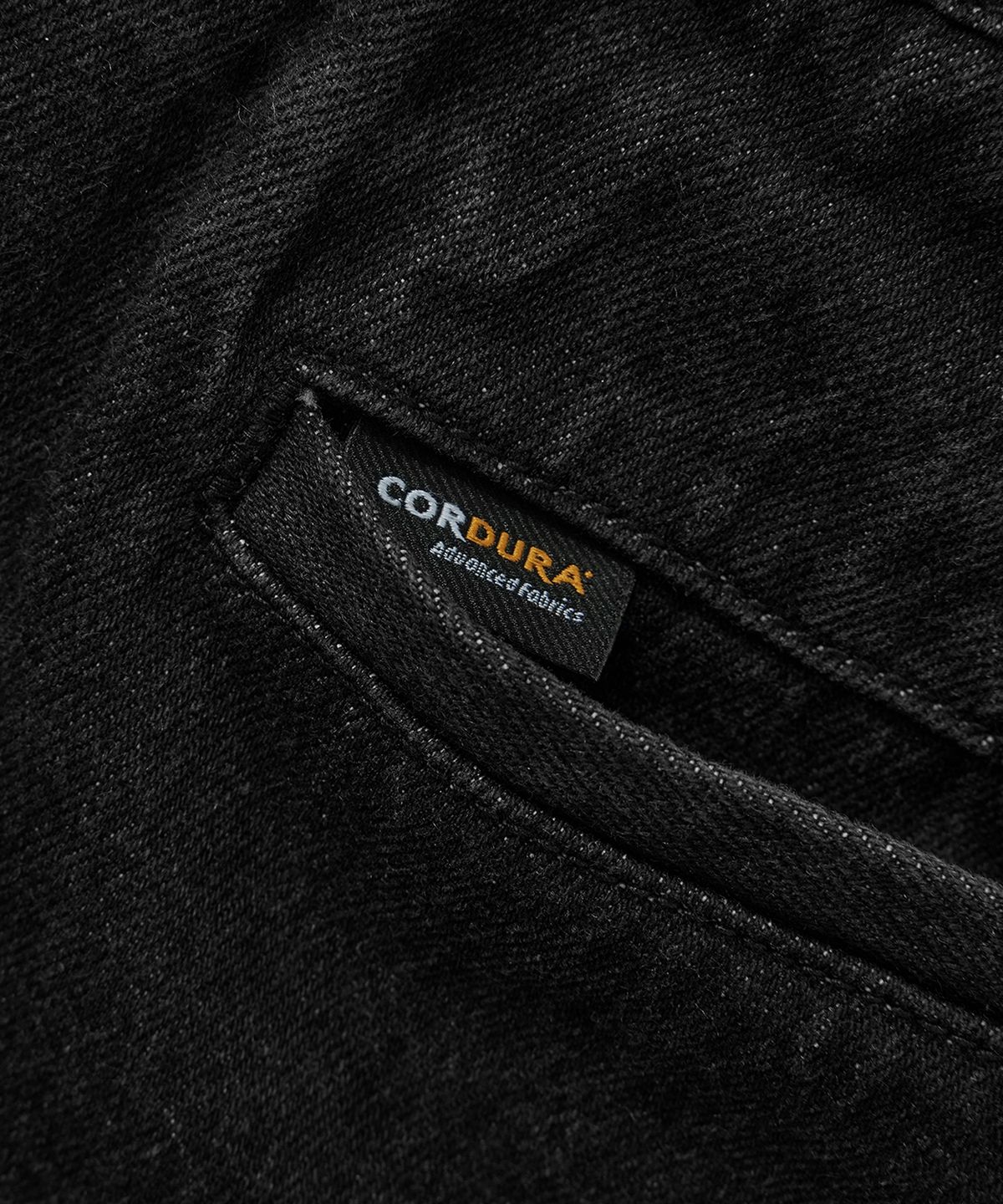 커버낫(COVERNAT) 루즈 스트레이트 코듀라 커브드 진 블랙