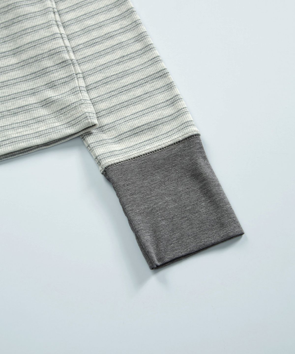 애즈온(ASON) CLAY STRIPE LONG SLEEVE / GRAY