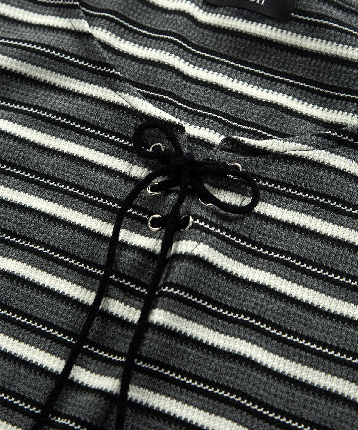 애즈온(ASON) SHALE STRIPE EYELET LONG SLEEVE / CHARCOAL
