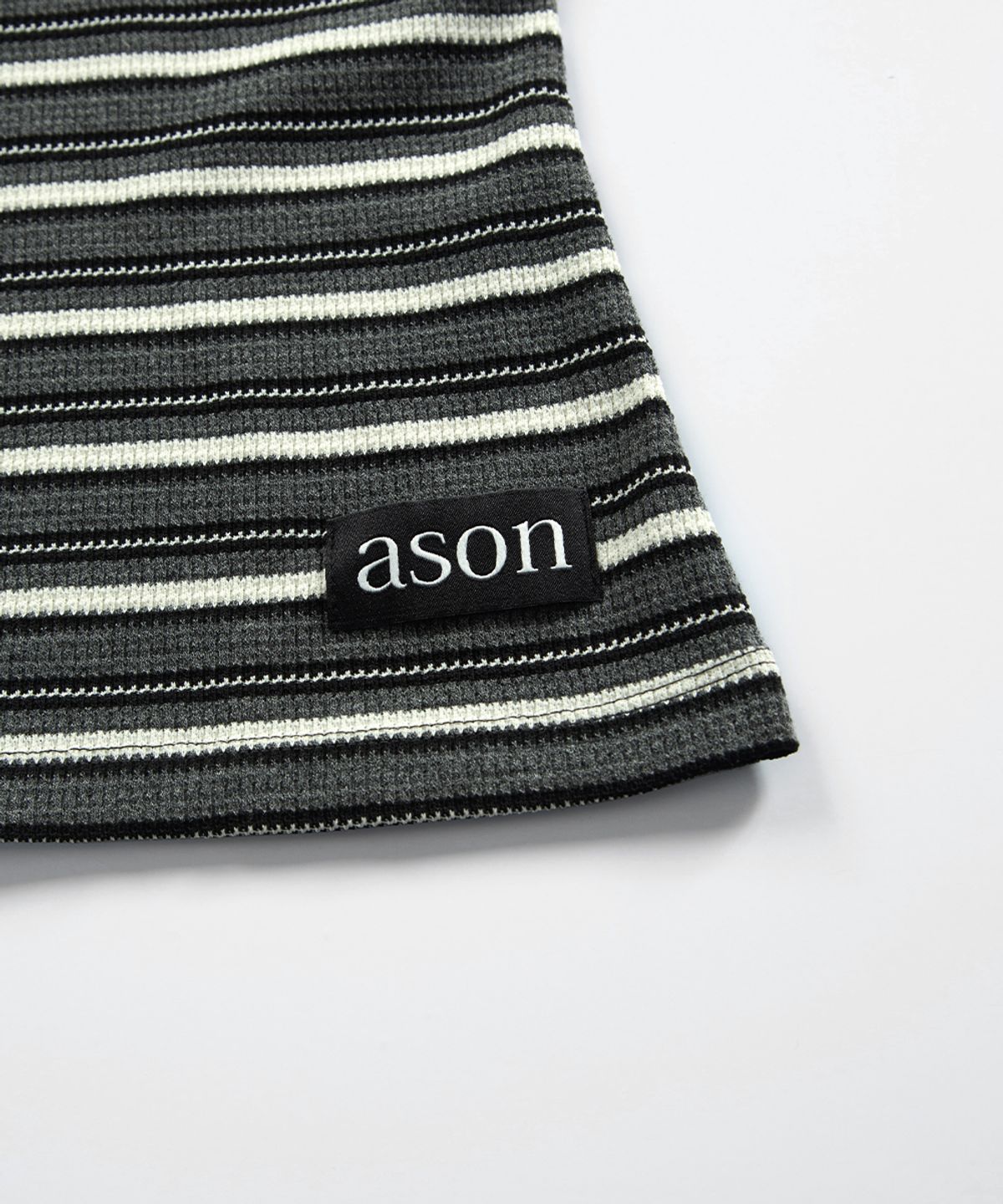 애즈온(ASON) SHALE STRIPE EYELET LONG SLEEVE / CHARCOAL