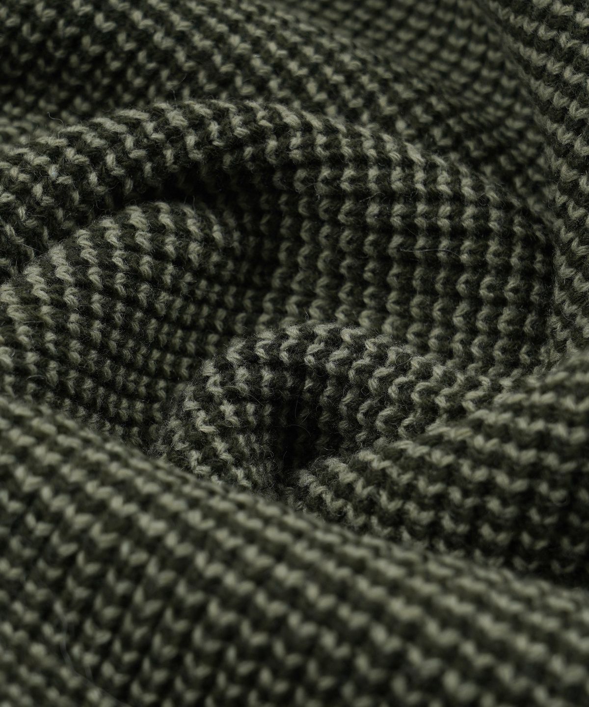 프리즘웍스(FRIZMWORKS) ROLLNECK RINGER KNIT _ OLIVE