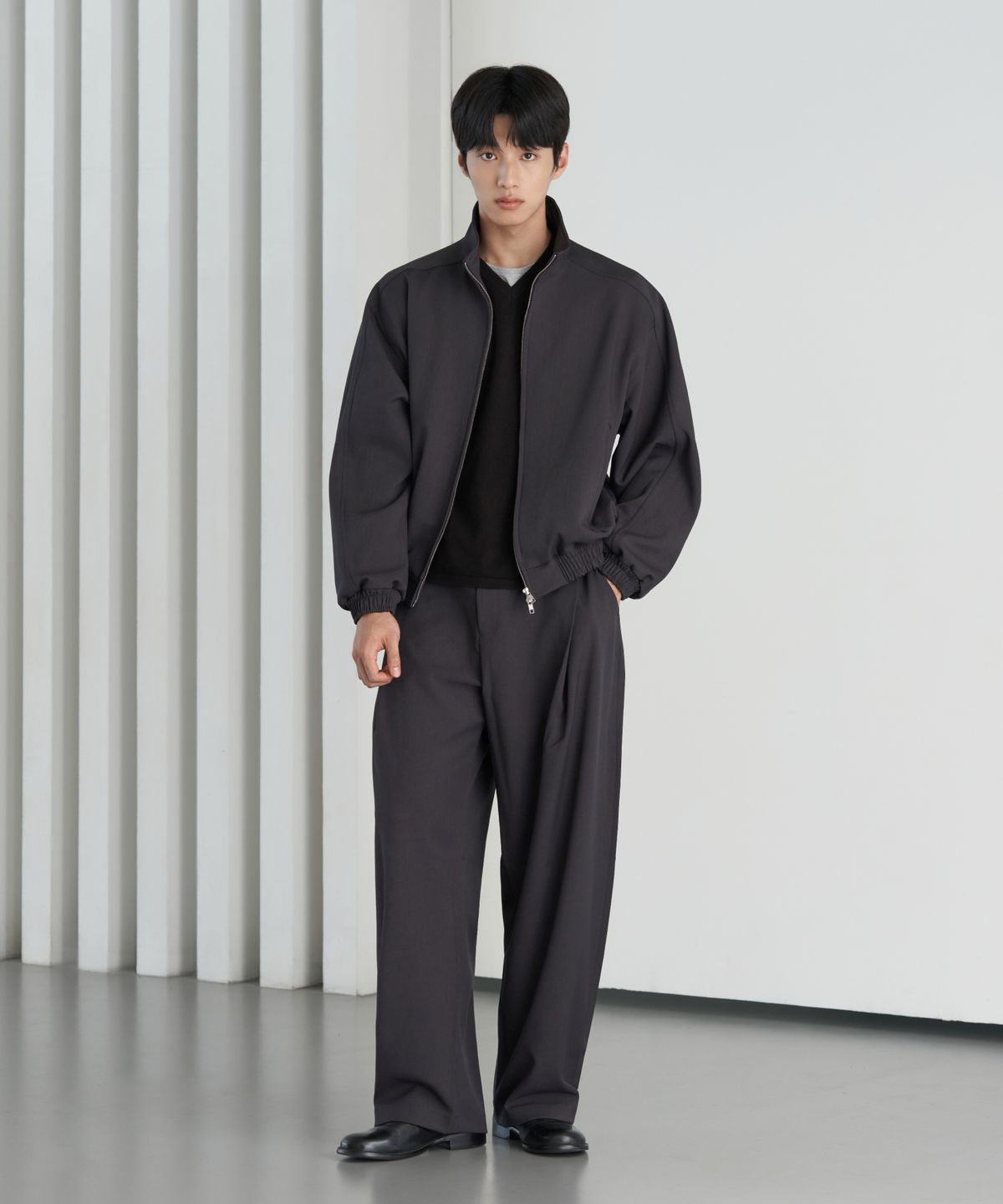 효지(HYOJI) 26 FW 커스터마이징 블루종 셋업 (차콜)