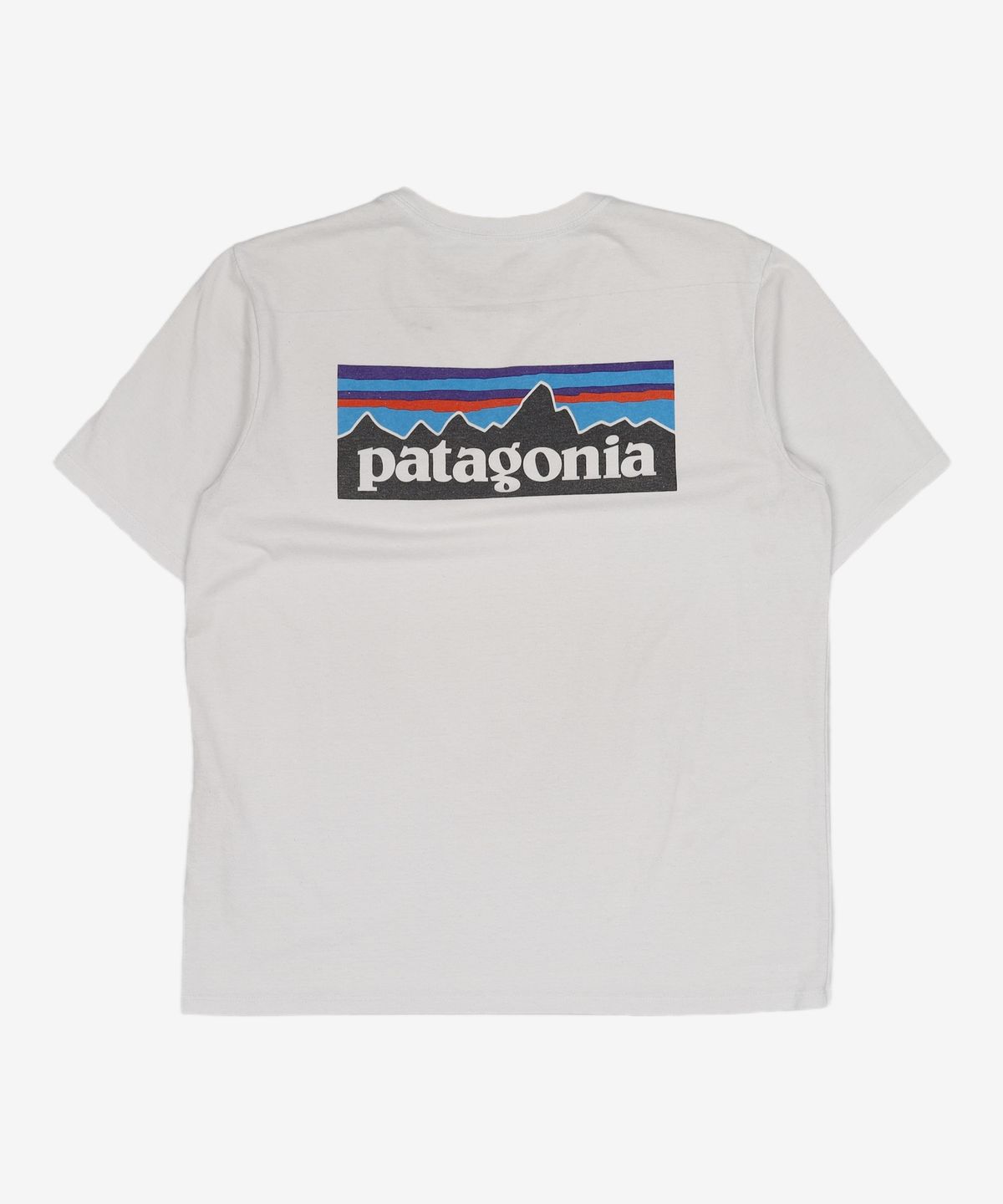 파타고니아(PATAGONIA) P-6 로고 리스판서빌리 반팔티 38504-WHI M