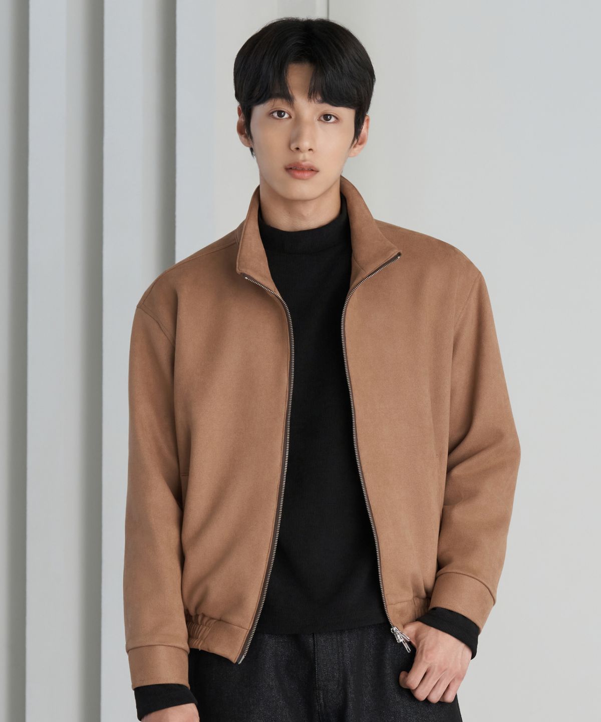 효지(HYOJI) 26 FW 스웨이드 하이넥 블루종 크롭 레더 자켓 (2컬러)