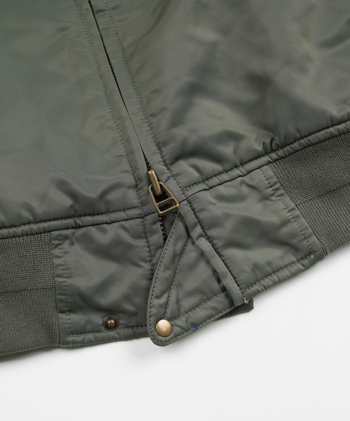 프리즘웍스(FRIZMWORKS) NYLON FLIGHT JACKET _ OLIVE