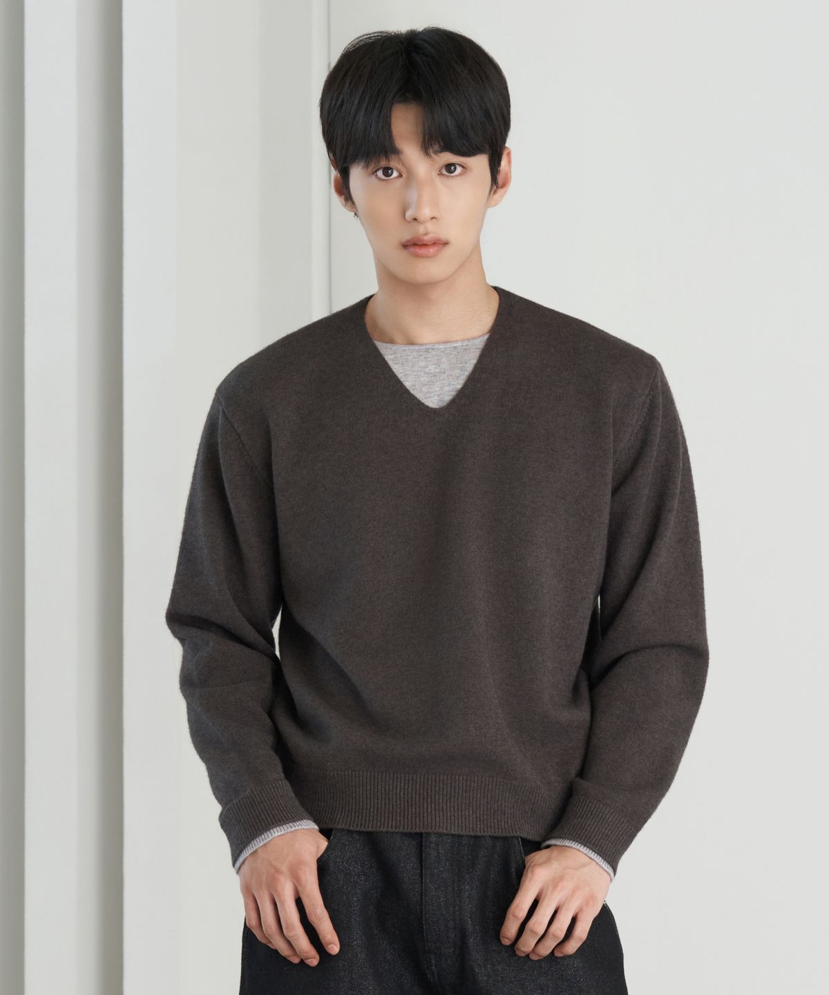 효지(HYOJI) 26 FW 워셔블 소프트 터치 브이넥 레이어드 크롭 니트 (4컬러)