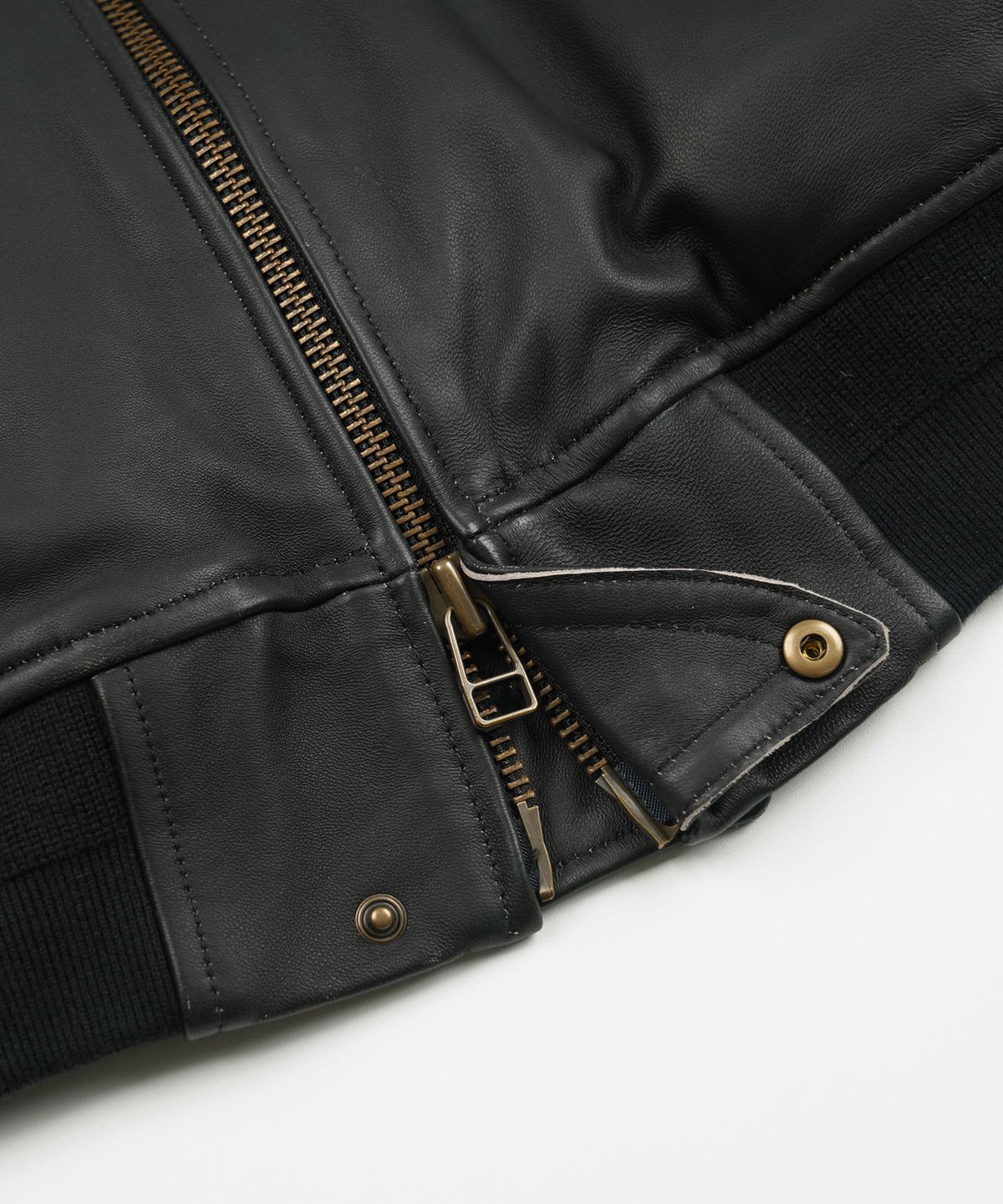 프리즘웍스(FRIZMWORKS) LAMBSKIN FLIGHT JACKET _ BLACK