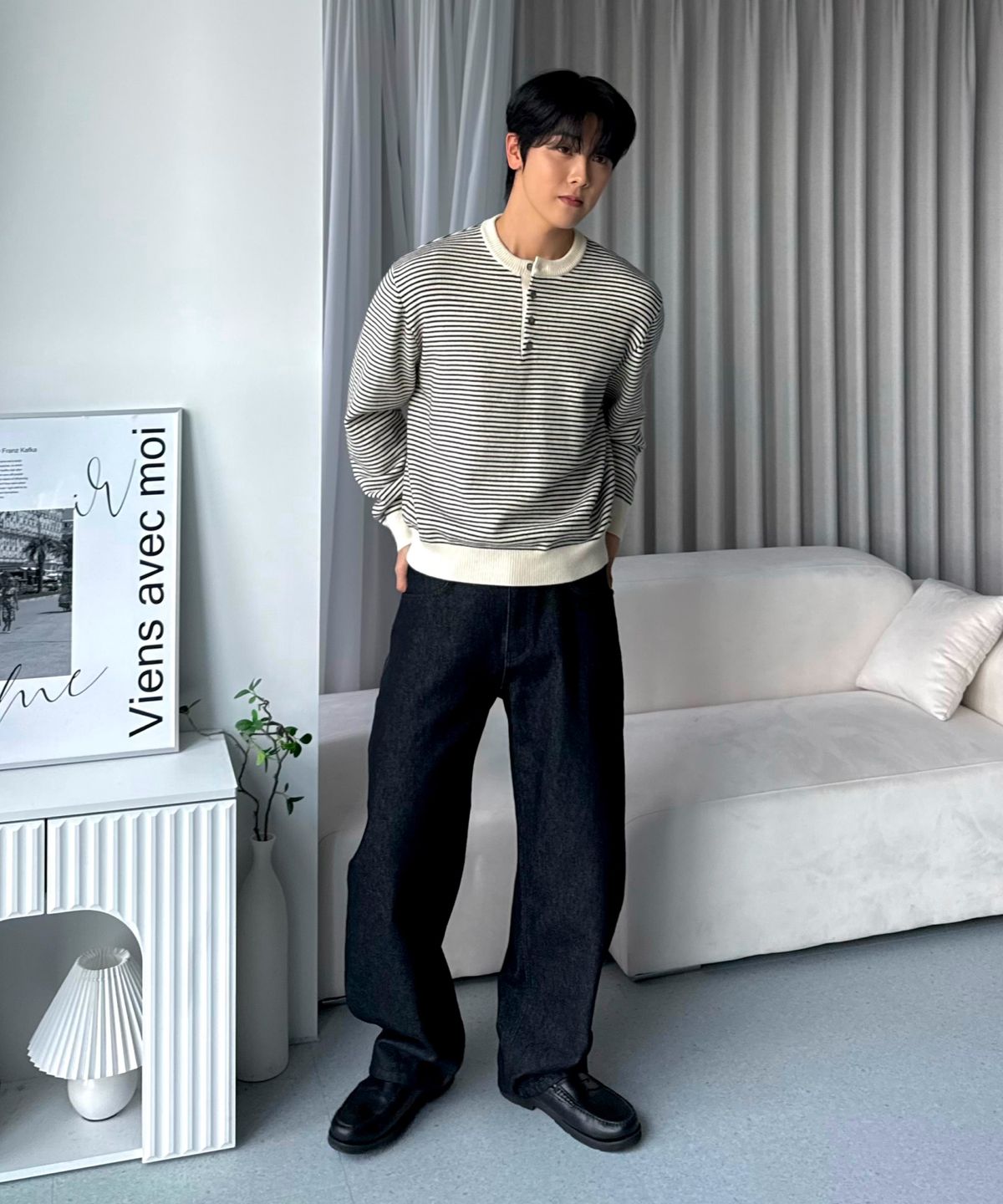 효지(HYOJI) 26 FW 워셔블 소프트 터치 스트라이프 헨리넥 크롭 니트 (2컬러)