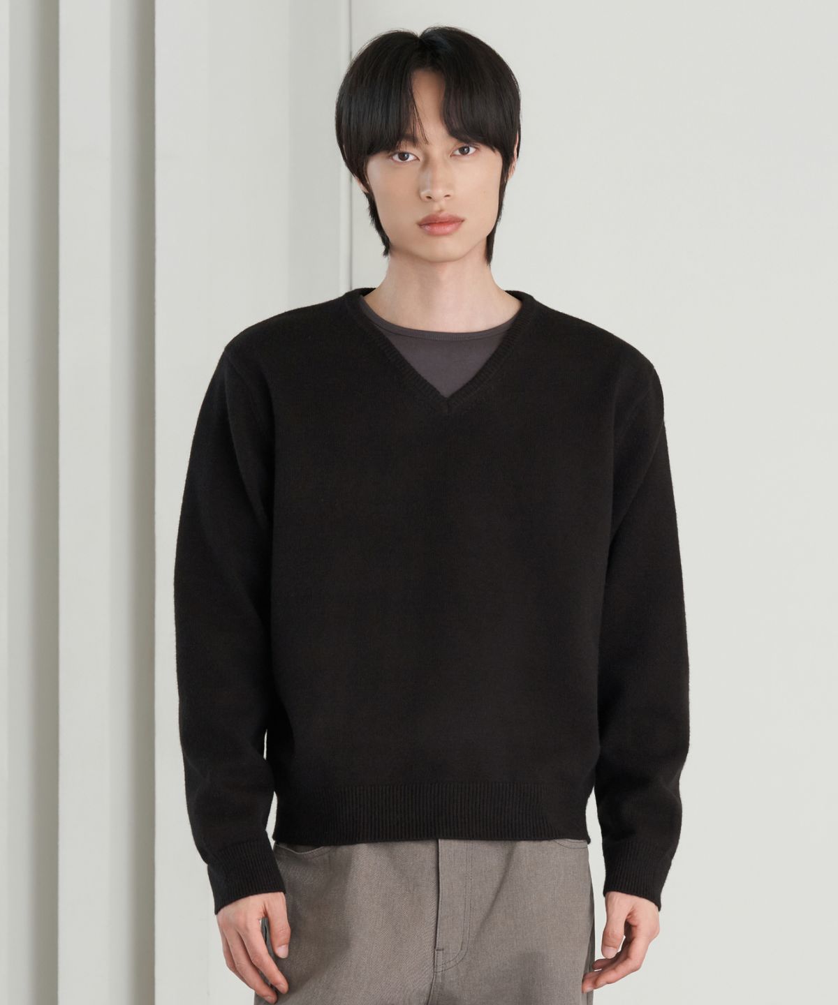 효지(HYOJI) 26 FW 워셔블 소프트 터치 브이넥 크롭 니트 (5컬러)