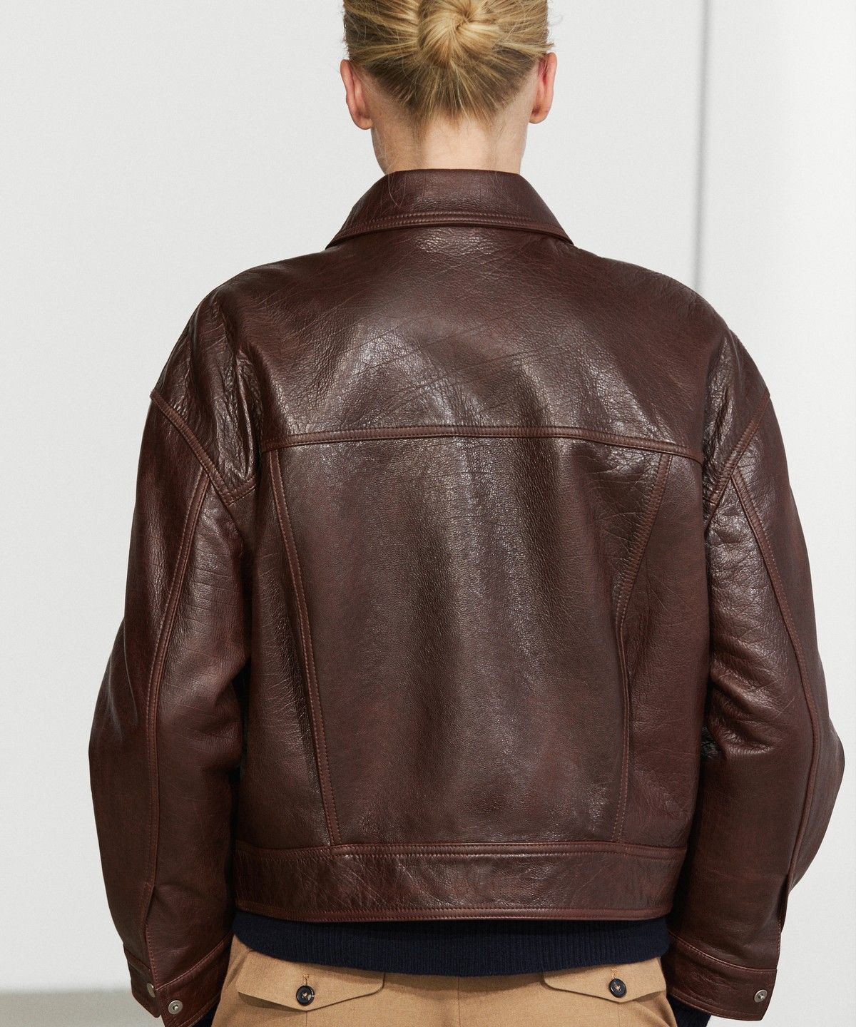 마시모두띠(MASSIMO DUTTI) 플리츠 디테일 나파 가죽 자켓