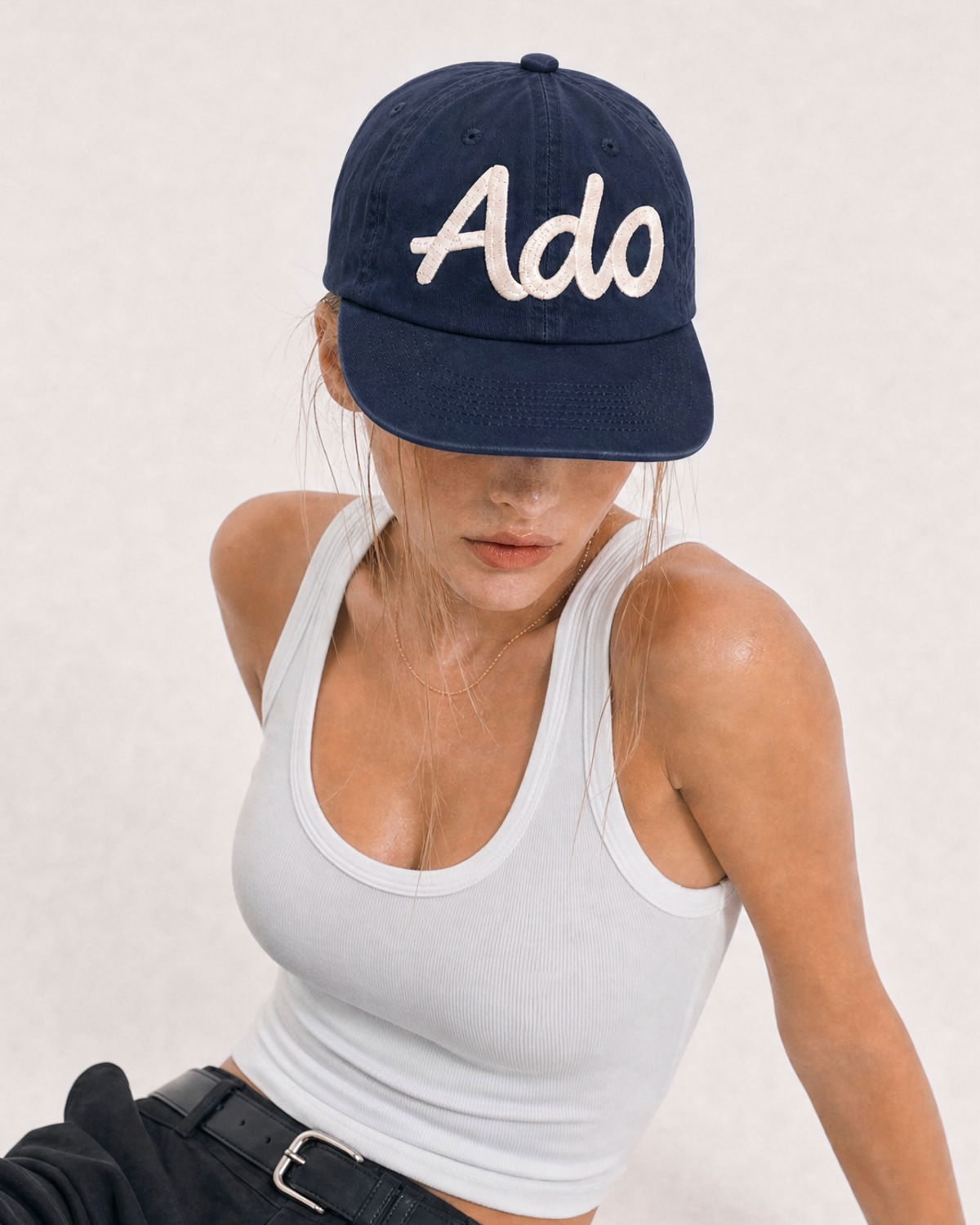 어덜트온리(ADULTONLY) Ado 6패널 플랫 빌 스냅백 (네이비)
