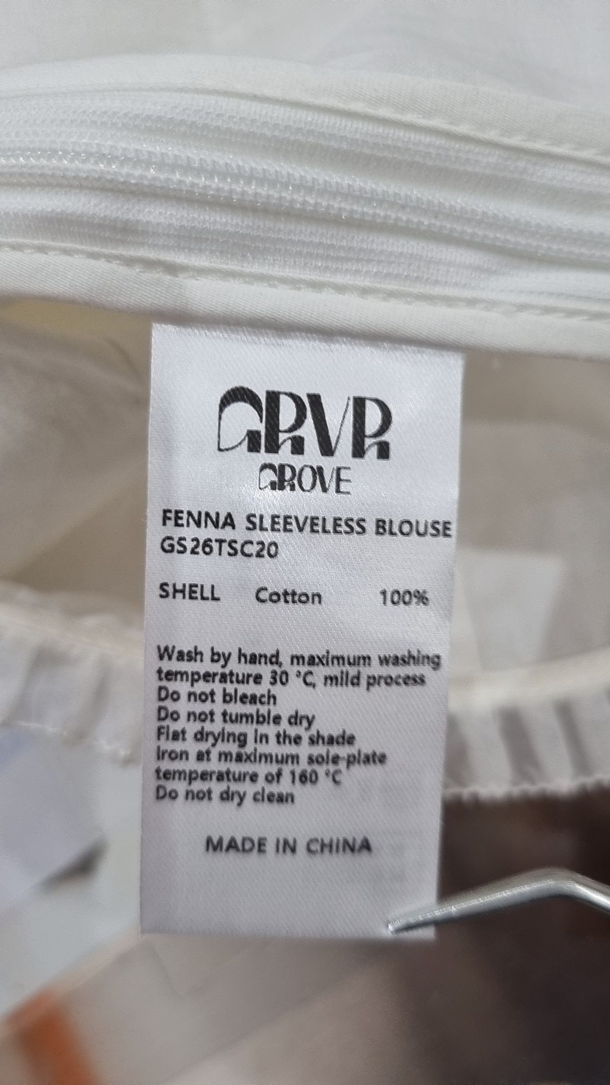 그로브(GROVE) FENNA SLEEVELESS BLOUSE (WHITE) FREE