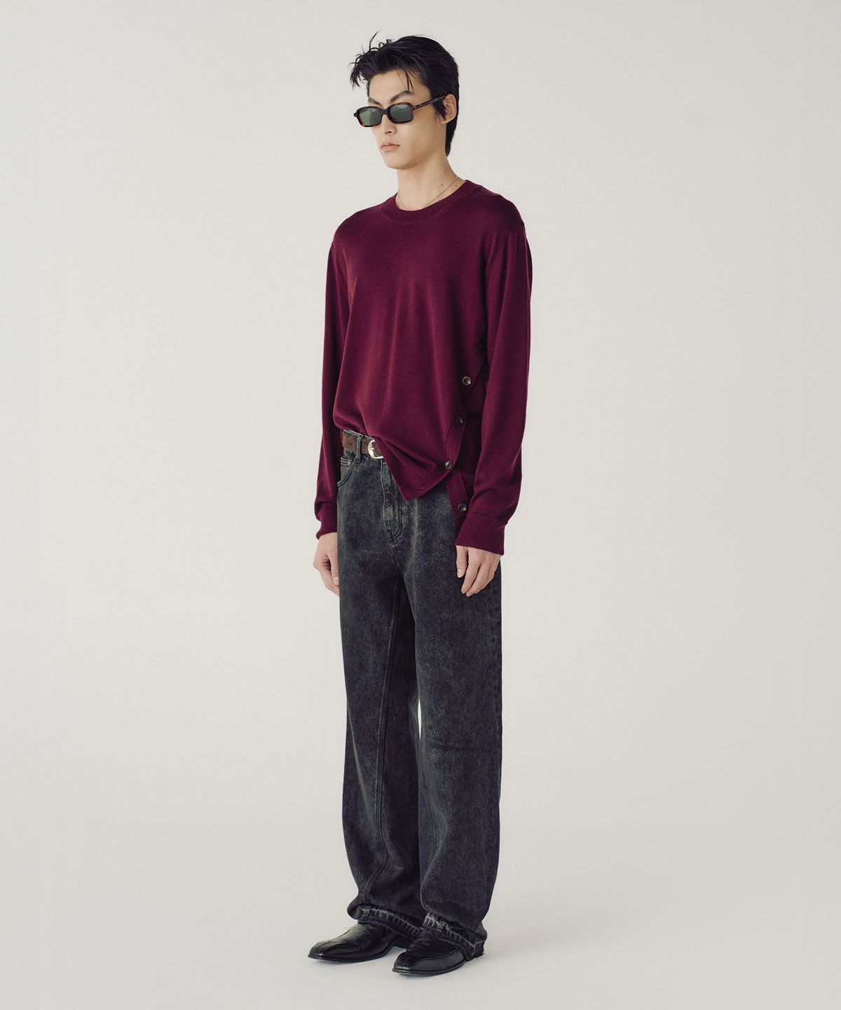 엠엠아이씨(MMIC) BIAS SHIFT JEANS (WASHED BLACK)