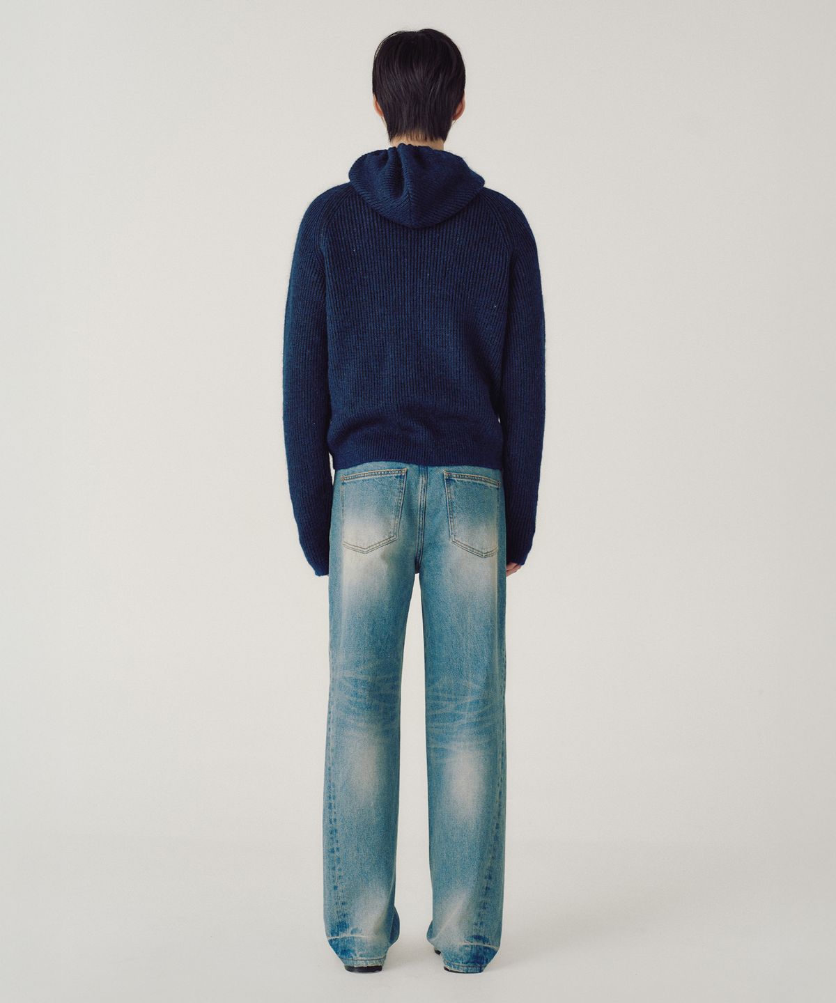 엠엠아이씨(MMIC) BIAS SHIFT JEANS (M.BLUE)