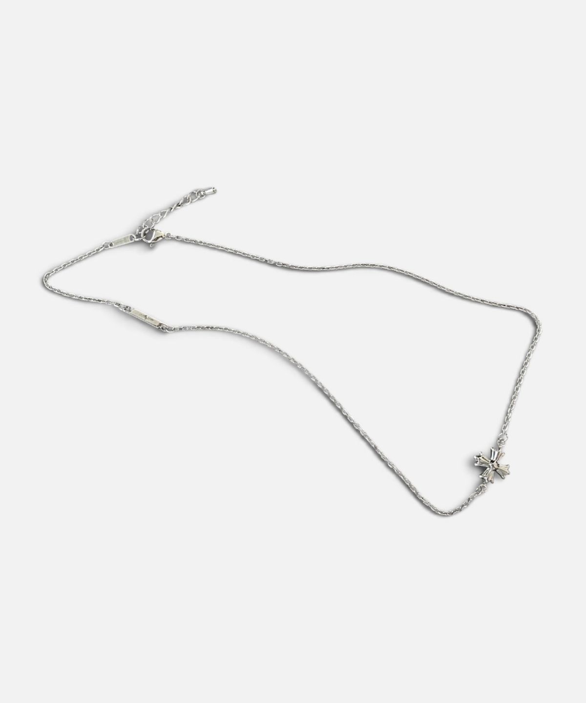 셉텐벌5(SEPTEMBER5) SIMPLE CROSS CHAIN NECKLACE