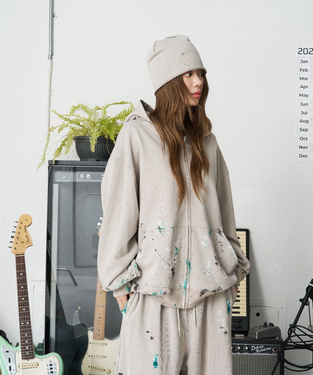 낫뉴(NOT NEW) Painting Hood Zip-Up Grey