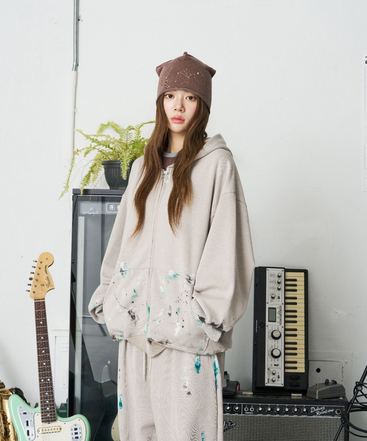 낫뉴(NOT NEW) Painting Hood Zip-Up Grey