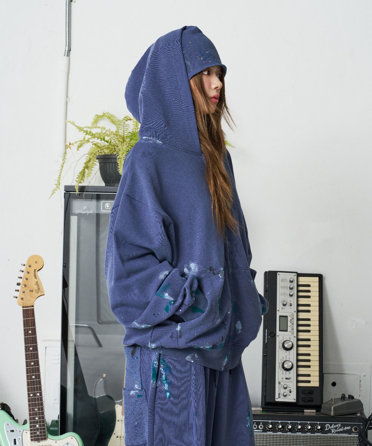 낫뉴(NOT NEW) Painting Hood Zip-Up Navy