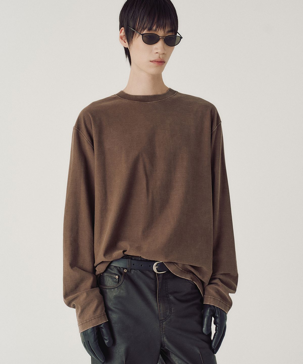 엠엠아이씨(MMIC) [REGULAR FIT] VEIL LONG SLEEVE (BROWN)