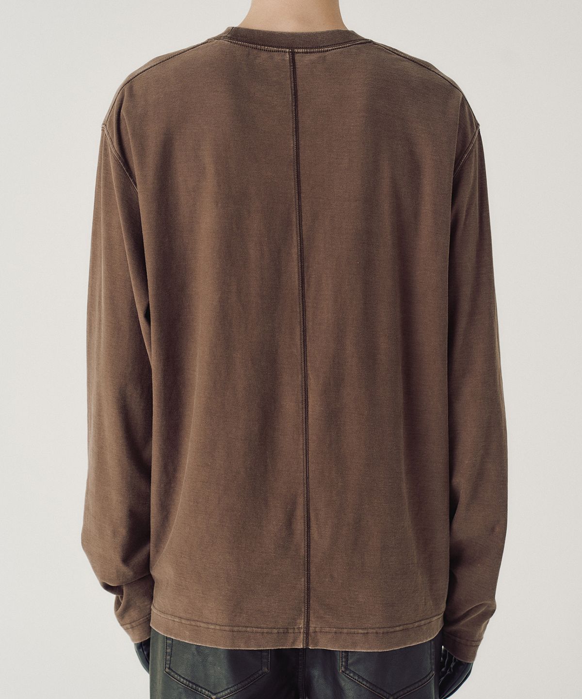 엠엠아이씨(MMIC) [REGULAR FIT] VEIL LONG SLEEVE (BROWN)