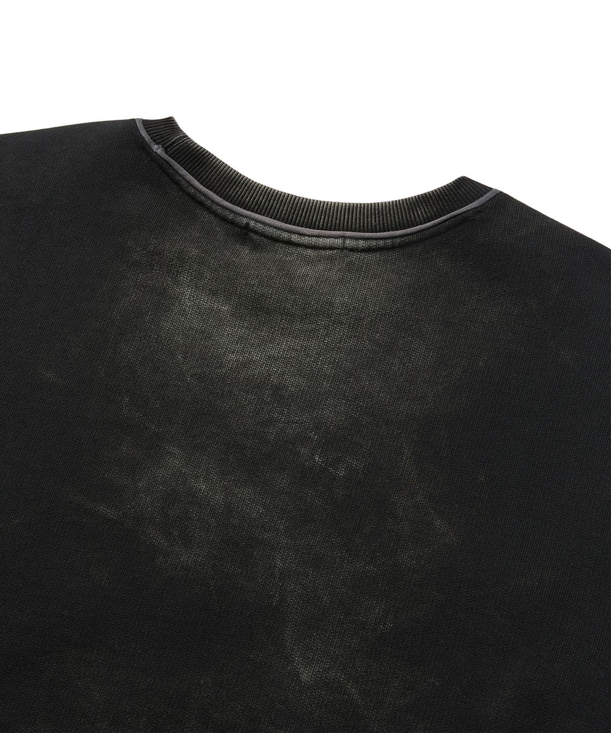 엠엠아이씨(MMIC) SHADE LAYER SWEATSHIRT (BLACK)