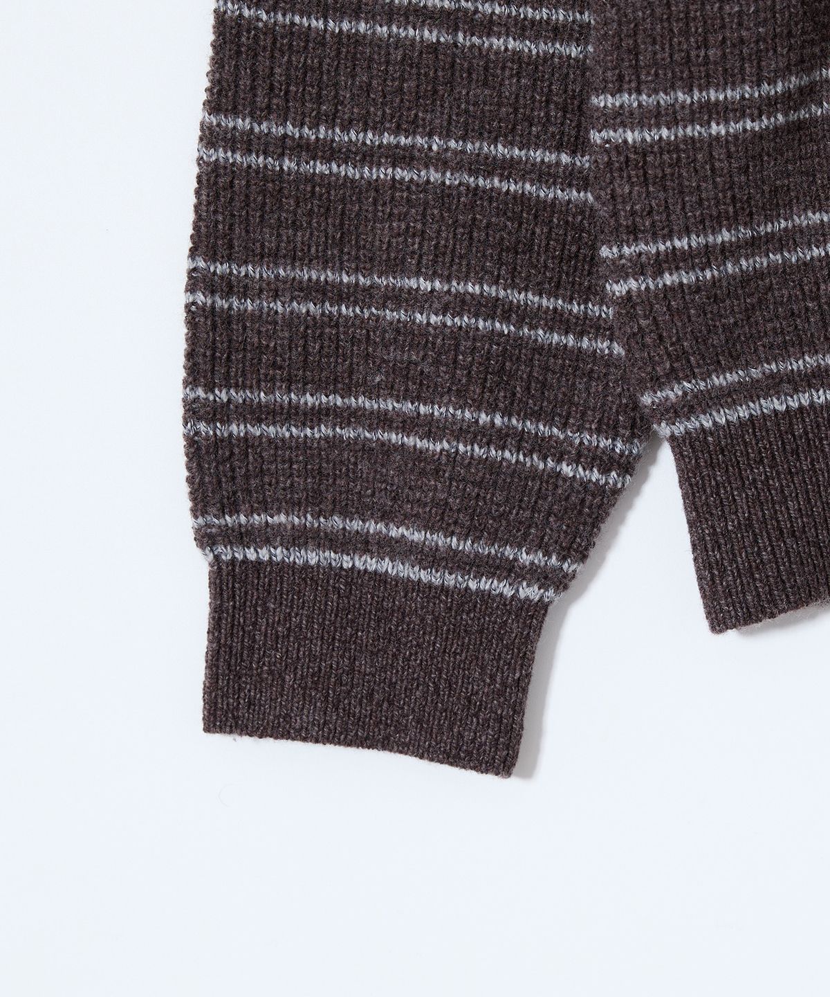 홀리선(HORLISUN) Casey Border Knit Pullover Melange Brown