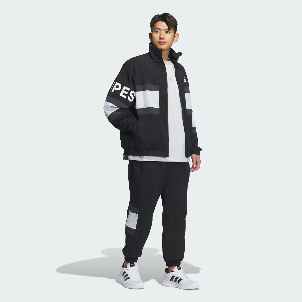 아디다스(ADIDAS) 워딩 팩 루즈 핏 메쉬 라인드 우븐 재킷 JM2064