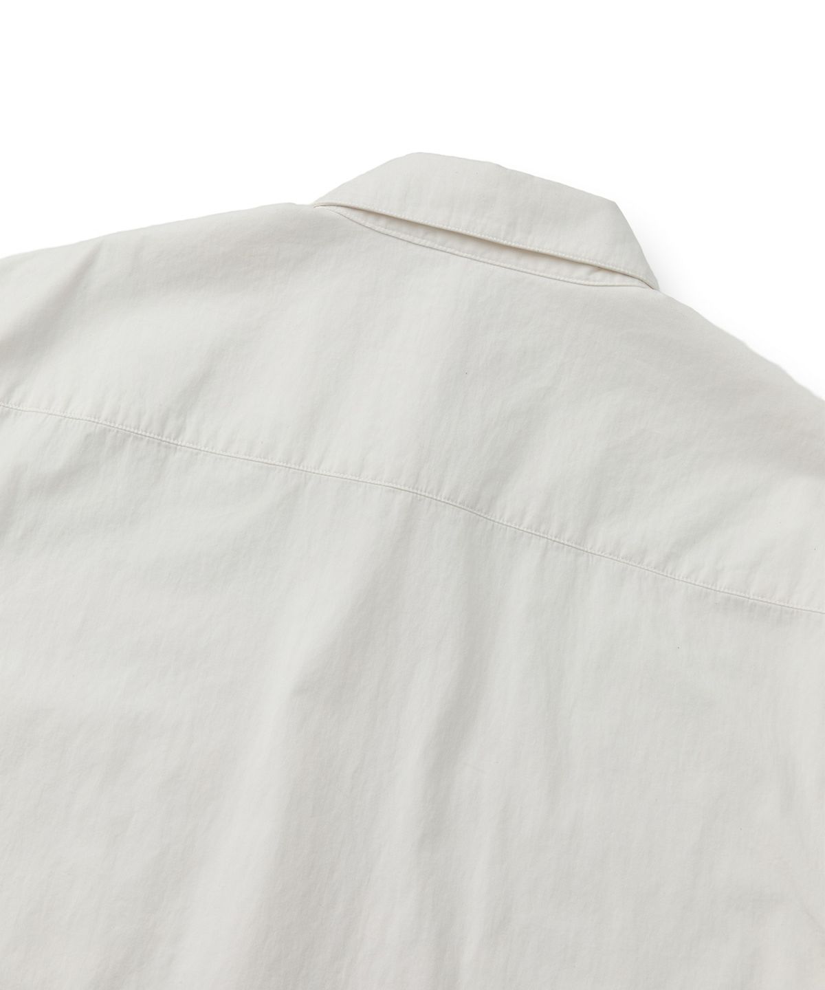 엠엠아이씨(MMIC) SURFACE SHIRT (IVORY)
