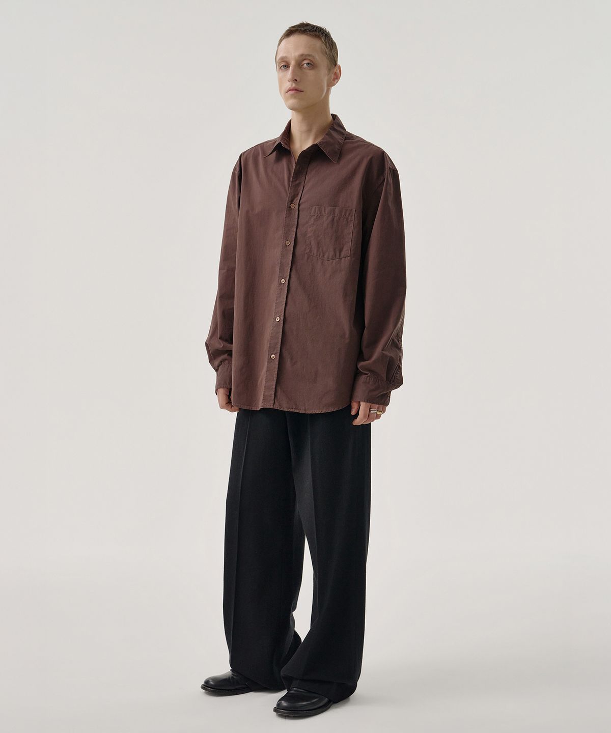 엠엠아이씨(MMIC) SURFACE SHIRT (BROWN)