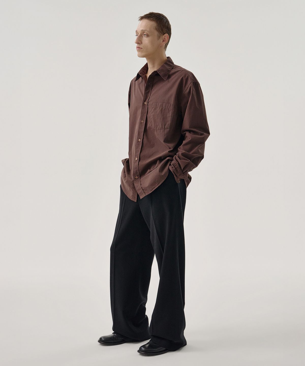 엠엠아이씨(MMIC) SURFACE SHIRT (BROWN)