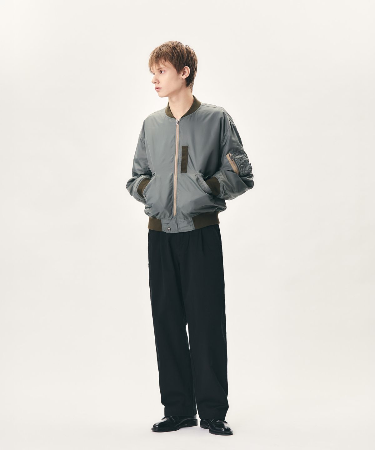 에스피오나지(ESPIONAGE) L-2B Flight Jacket Sage