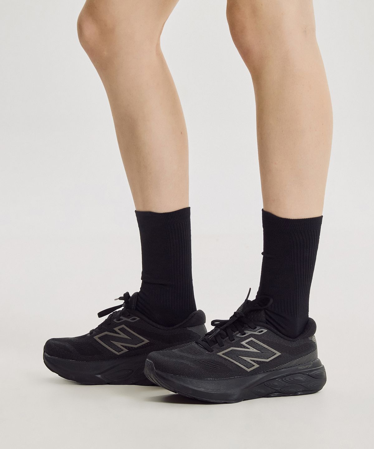 뉴발란스(NEW BALANCE) NBGEGF1193 / PF 경량메쉬 러닝 크루삭스 (BLACK)