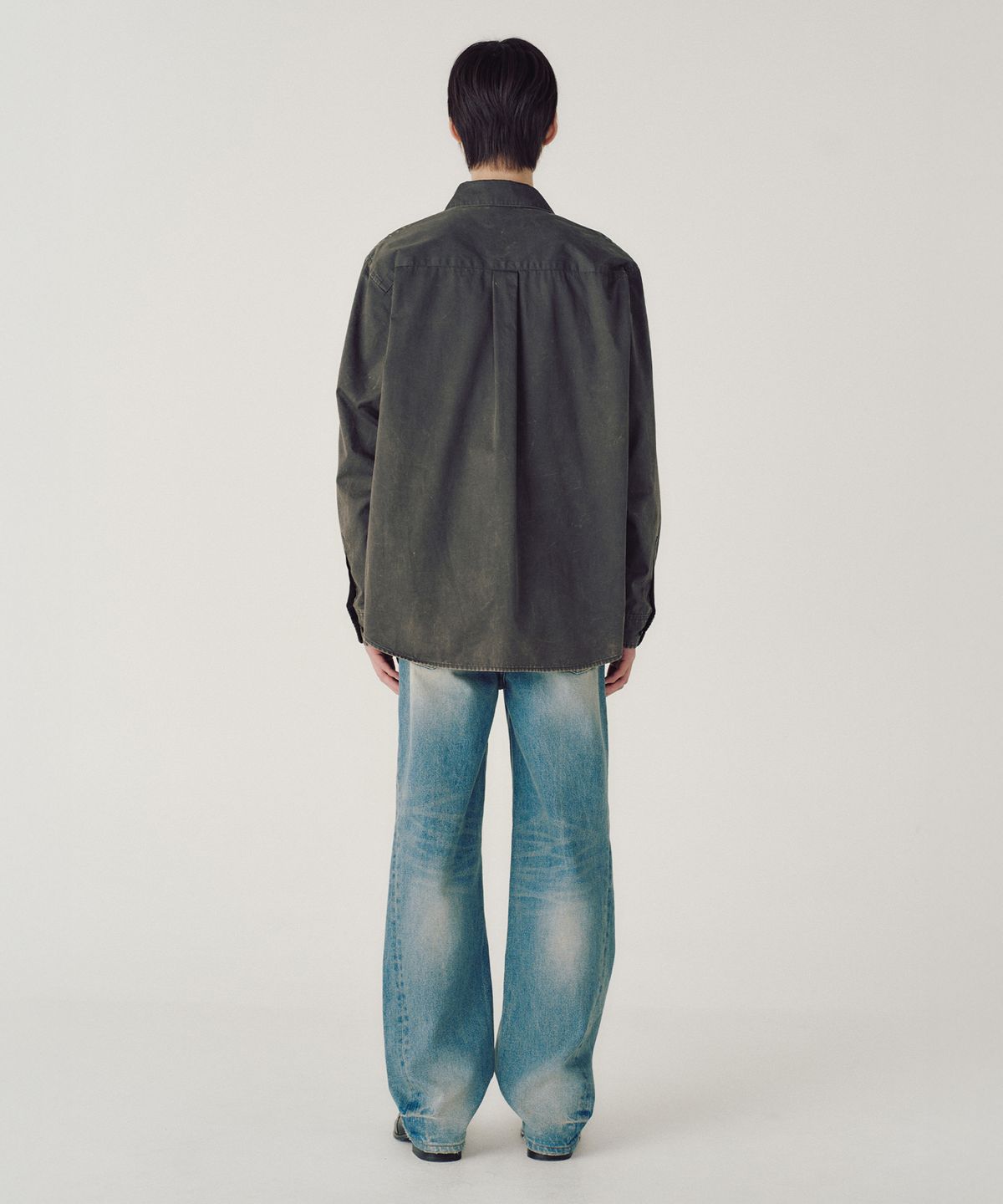 엠엠아이씨(MMIC) FADE STATE SHIRT (CHARCOAL)