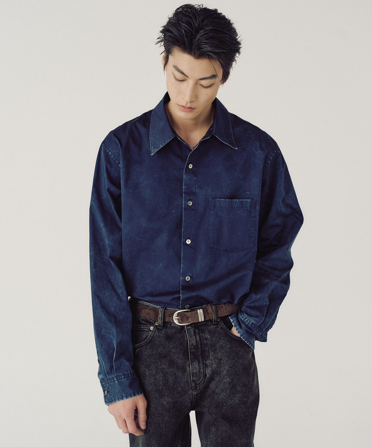 엠엠아이씨(MMIC) FADE STATE SHIRT (NAVY)