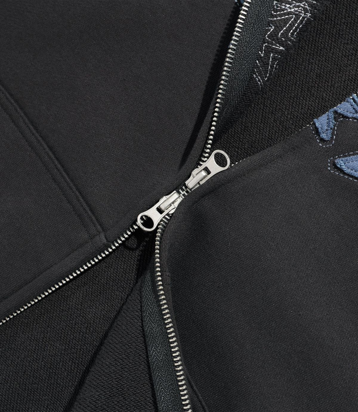 나이스고스트클럽(NICEGHOSTCLUB) 3STAR APPLIQUE HOODIE ZIP UP_CHARCOAL(NG2GSUM490A)