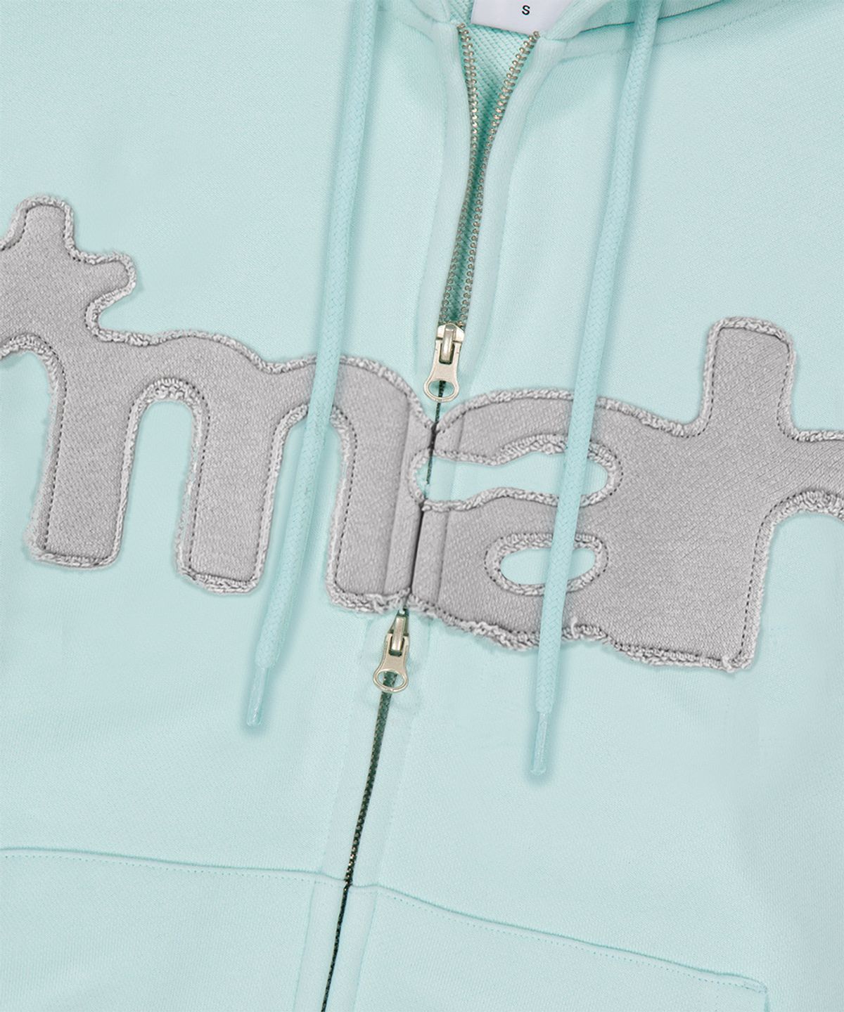 마하그리드(MAHAGRID) mah CUT OFF APPLIQUE ZIP-UP HOODIE[LIGHT BLUE]